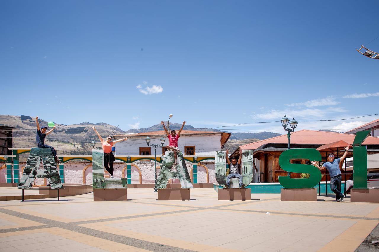 Community Hostel Алауси Экстерьер фото