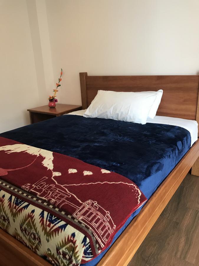 Community Hostel Алауси Экстерьер фото